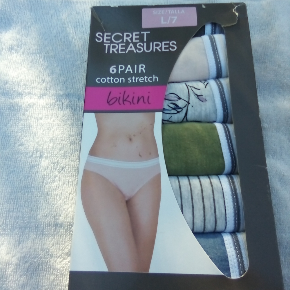 Ladies Bikini Briefs size 7 NIB